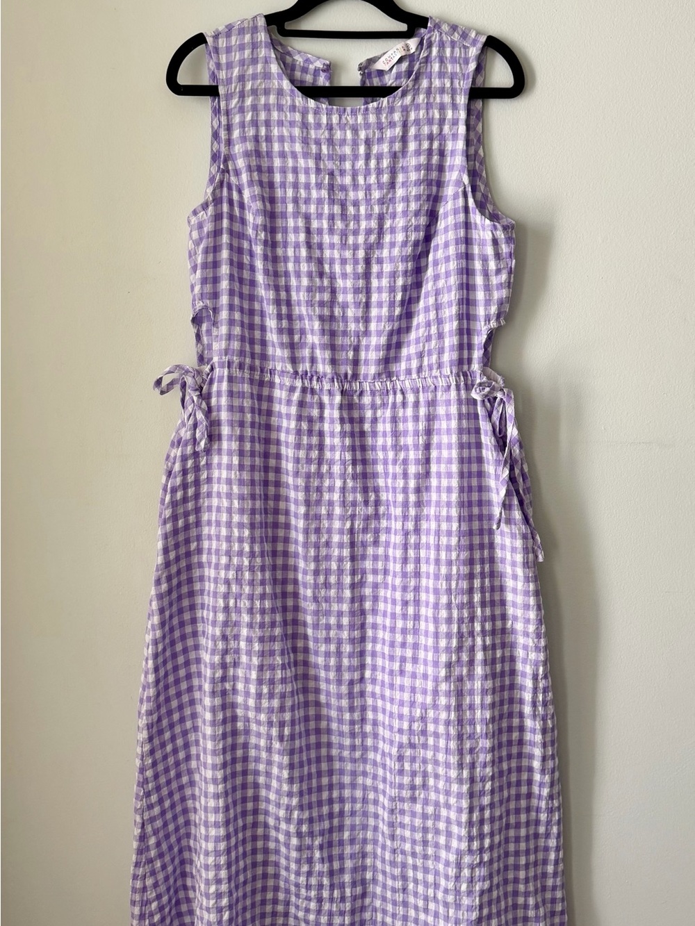 Sleeveless Lavender Gingham Tie-Waist Midi Dress 🧺🫧 - Picture 4 of 8